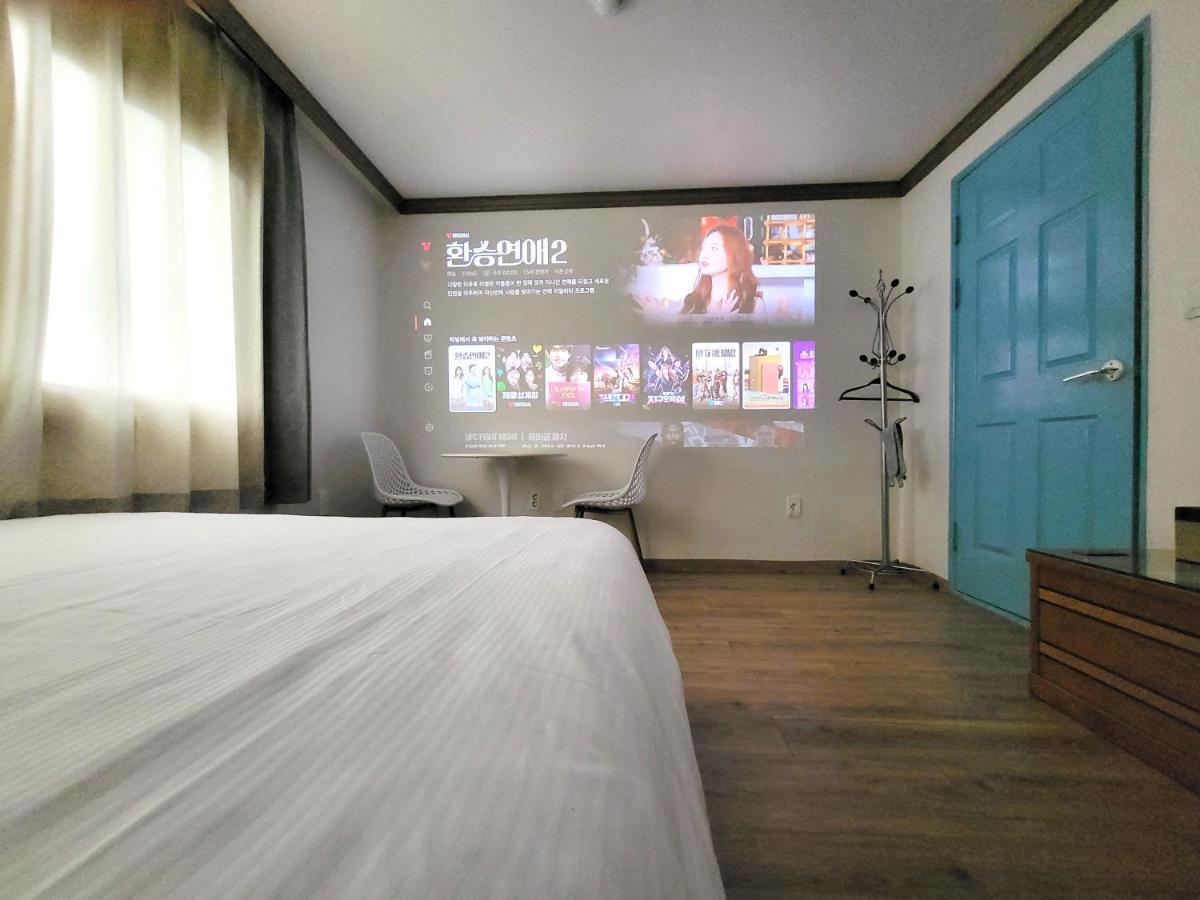Top Island Hotel Jeju Exterior photo